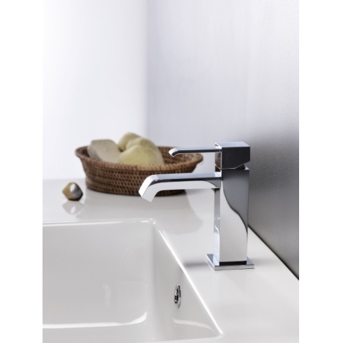 Mitigeur lavabo bec cascade QUADRI sans vidage QM22151_AMB