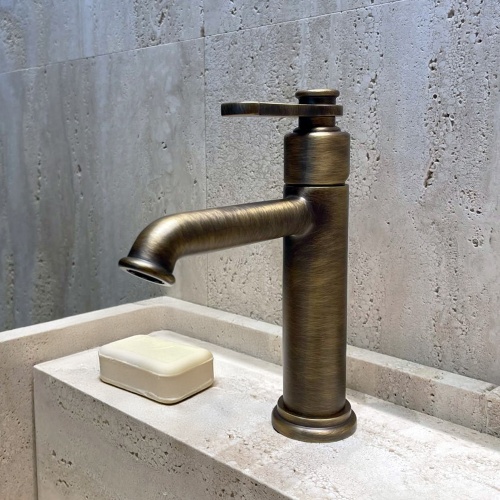 Mitigeur de lavabo Vieux bronze mat H190 FARO vidage clic-clac Mitigeur de lavabo Vieux bronze mat H190 FARO vidage clic-clac