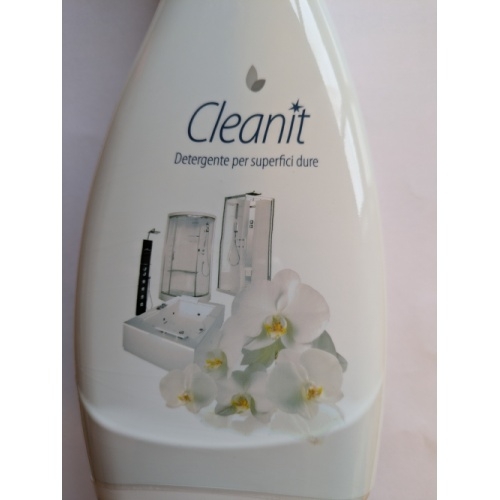 Kit de nettoyage pour salle de bain CLEANIT Novellini PXL_20260820_064510808